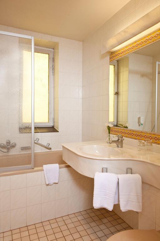 Hotel Adler Greifswald Rum bild