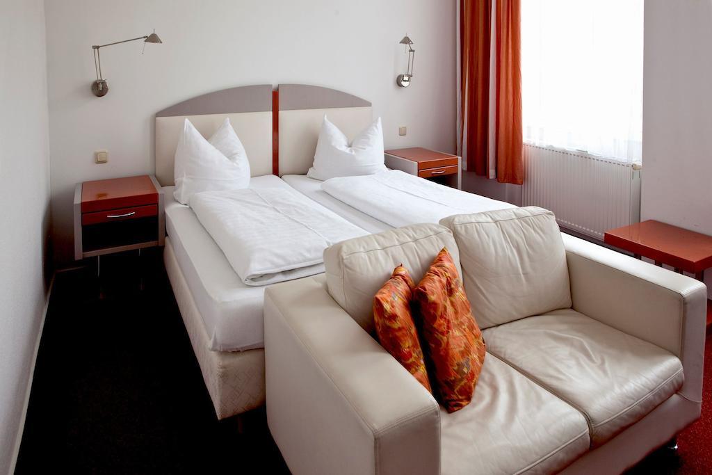 Hotel Adler Greifswald Rum bild